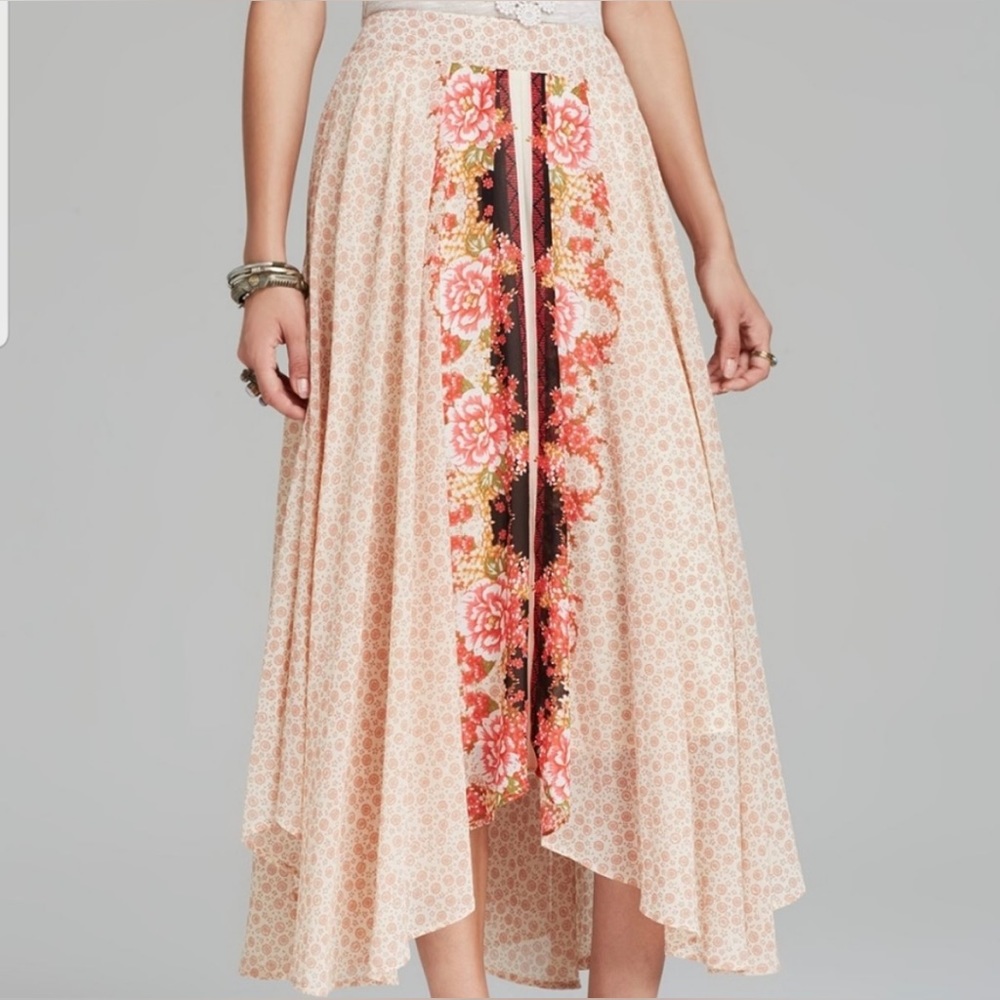Free People long skirt Light coral with Flowers XS